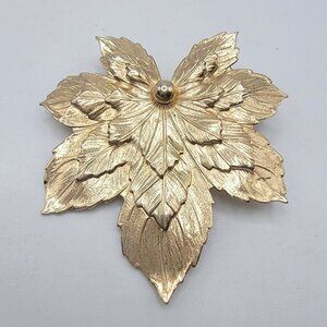 Vintage Gold‎ Tone Leaf Flower Floral Layered Brooch Pin